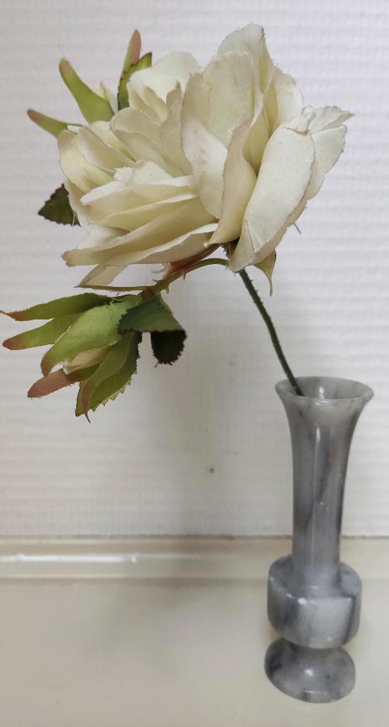 Mini vaasje, grijs marmer, Huis en Inrichting, Woonaccessoires | Vazen, Overige kleuren, Minder dan 50 cm, Aardewerk of Porselein