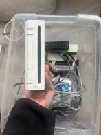 Nintendo Wii wit met controllers en veel spellen, Ophalen of Verzenden, Gebruikt, Met 2 controllers, Met games