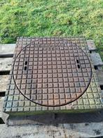 Gietijzeren putdeksel Nering-Bogel Weert,  troitoirput,, Ophalen of Verzenden, Gebruikt, IJzer