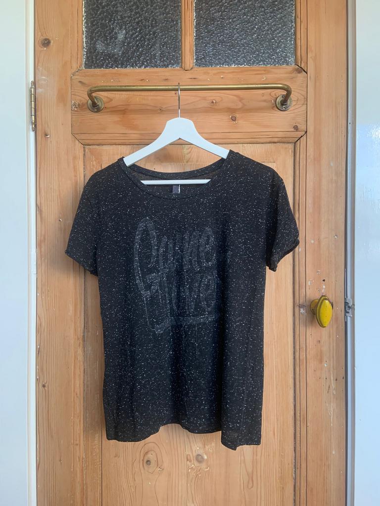 Zwart T-shirt met print - Coolcat maat L, Zwart, Maat 42/44 (L), Ophalen of Verzenden, Korte mouw