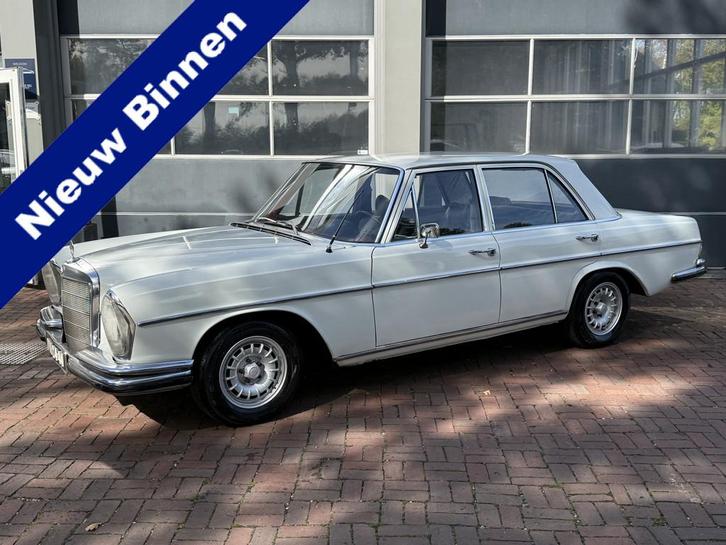 Mercedes-Benz 200-280 (W115) 250 belastingvrij lpg automaat, Auto's, Oldtimers, Bedrijf, Te koop, Lederen bekleding, Mercedes-Benz