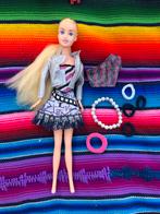 Barbie pop met accessoires, Ophalen of Verzenden, Gebruikt, Barbie