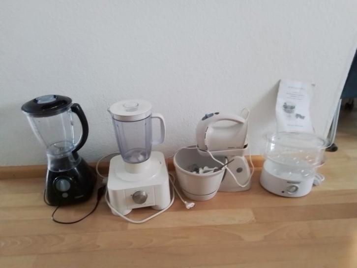 Huishoudelijke apparatuur 2 Blenders 1 mixer 1 voetselstomer, Witgoed en Apparatuur, Blenders, Zo goed als nieuw, Ophalen of Verzenden
