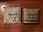 2x eigendom ptt post sierkussen, zitkussen, kussen, Ophalen of Verzenden, Zo goed als nieuw, Vierkant