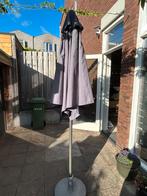 Parasol met voet, Ophalen, Gebruikt