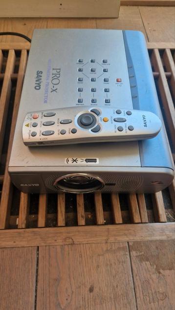 Sanyo Beamer Projector - Plug & Play beschikbaar voor biedingen