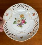 Kaiser opgewerkt bord bloemen, Antiek en Kunst, Ophalen of Verzenden