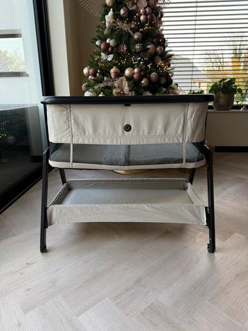 Qute Co-sleeper Q-breez - Zo goed als nieuw beschikbaar voor biedingen