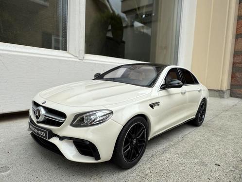 1:18 Mercedes E63 AMG S Designo wit 2017 GT Spirit / JJTOP, Hobby en Vrije tijd, Modelauto's | 1:18, Zo goed als nieuw, Auto, Overige merken