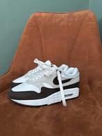 Nike Air Max 1 - Maat 37.5 - Zo goed als nieuw!, Ophalen of Verzenden, Zo goed als nieuw, Wit