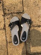 Mooie praktisch nieuwe slippers, Verzenden, Zo goed als nieuw, Zwart