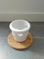 Romantische vintage waxinelichthouder met hartjes., Overige materialen, Ophalen of Verzenden, Zo goed als nieuw, Rood