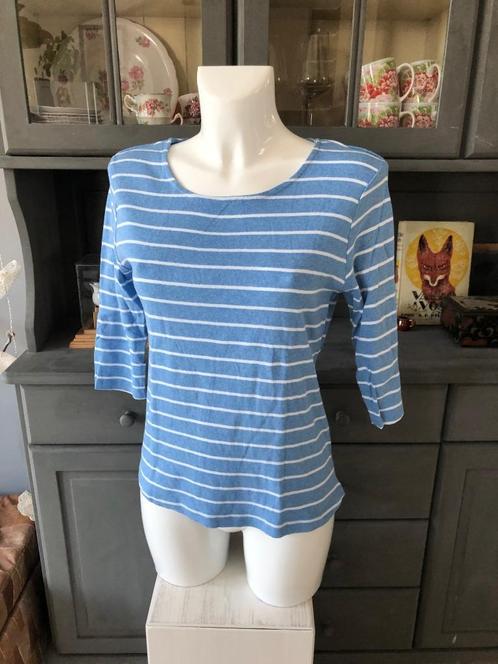 Leuke top van Royal Fit maat M, Kleding | Dames, Tops, Zo goed als nieuw, Maat 38/40 (M), Blauw, Zonder mouw, Ophalen of Verzenden
