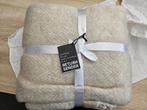 Deken Return to Sender, Huis en Inrichting, Woonaccessoires | Plaids en Woondekens, Ophalen of Verzenden, Nieuw