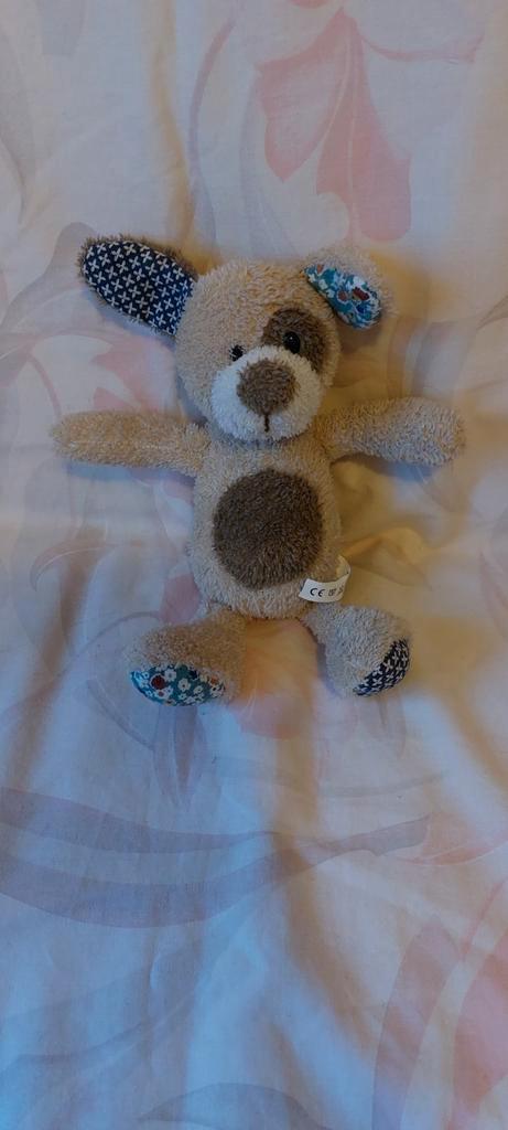 Hondje knuffel, Kinderen en Baby's, Speelgoed | Knuffels en Pluche, Zo goed als nieuw, Hond, Ophalen of Verzenden