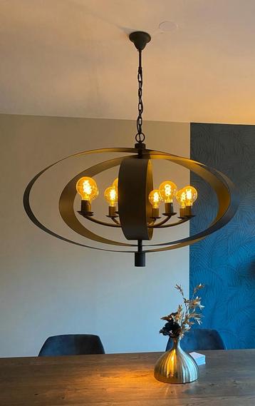 Design hanglamp beschikbaar voor biedingen