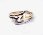 14 krt gouden ring met kleine diamant, Goud, 17 tot 18, Ophalen of Verzenden, Dame