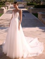 Trouwjurk met lange sleep maat 38, Ophalen of Verzenden, Zo goed als nieuw, Wit, Trouwjurk