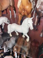 Schleich paard witte Fries exclusief, Ophalen of Verzenden, Zo goed als nieuw, Paard, Beeldje of Figuurtje