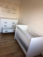 Complete babykamer - Bed, kast en commode, Ophalen, Gebruikt, Jongetje of Meisje