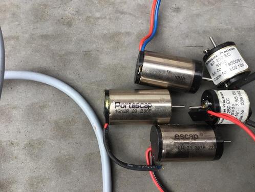 Hobby motortjes kwalitatief 100% betrouwbaar Duits, Zwitsers, Hobby en Vrije tijd, Elektronica-componenten, Zo goed als nieuw
