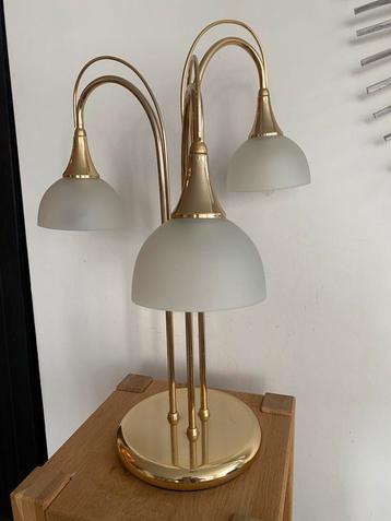 Prachtige vintage messing tafellamp beschikbaar voor biedingen