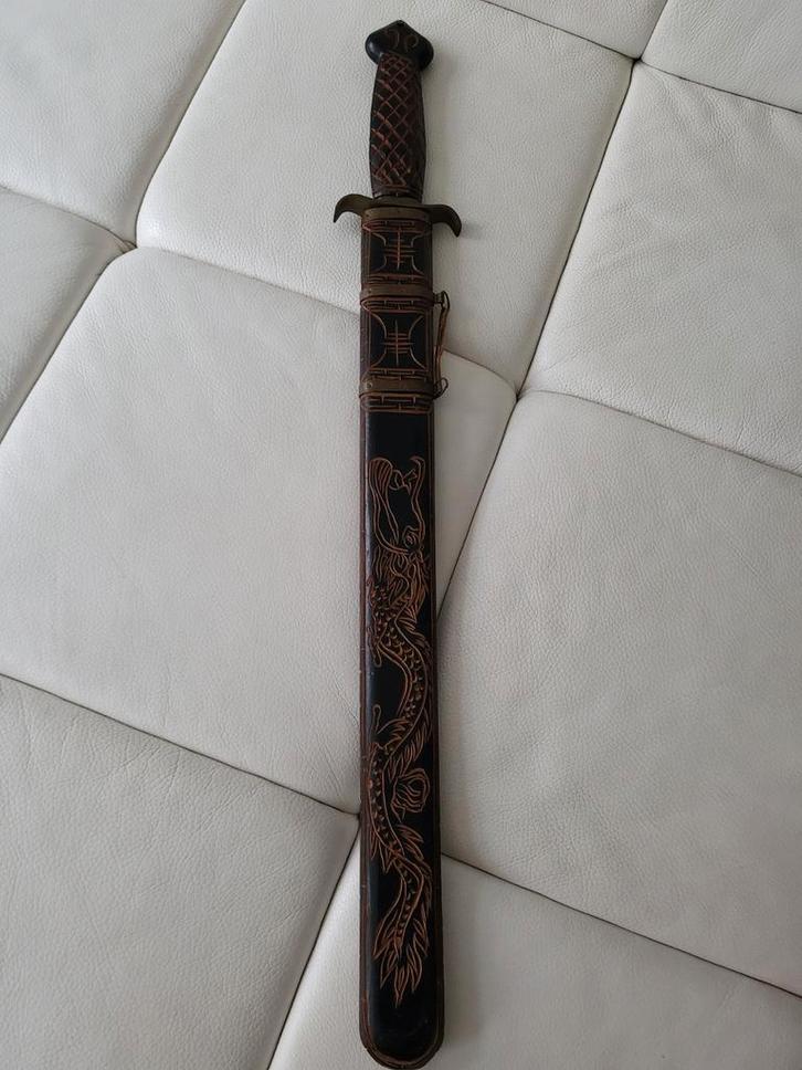 Oud handgesneden zwaard met schede ,79 cm ., Antiek en Kunst, Kunst | Niet-Westerse kunst, Ophalen