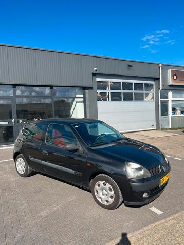 Renault Clio 1.2 16V 3DR 2005 2004 Zwart beschikbaar voor biedingen