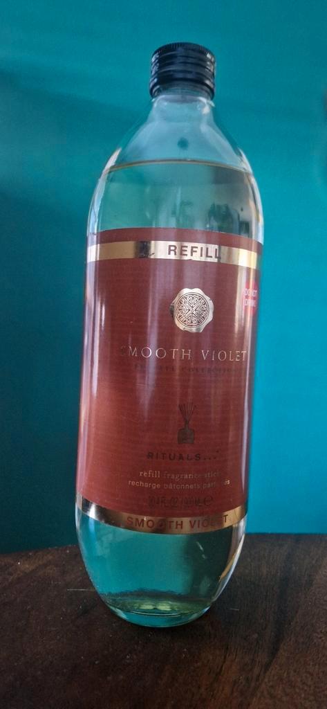 Rituals Smooth Violet refill 900ml, Sieraden, Tassen en Uiterlijk, Uiterlijk | Parfum, Nieuw, Ophalen