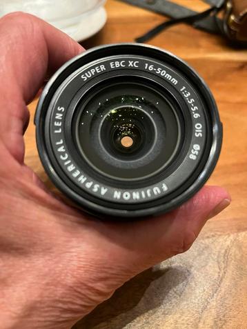 Fuji lens 16-50mm f3.5-5.6 OIS beschikbaar voor biedingen