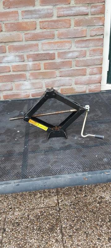 Auto Krik beschikbaar voor biedingen