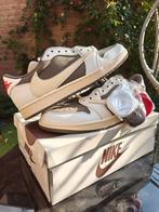 Air Jordan 1 Retro Low Travis Scott Reverse Mocha maat 43, Wit, Nike, Nieuw, Ophalen of Verzenden