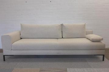 Design on Stock Aikon Lounge | Opnieuw bekleed | Bouclé  beschikbaar voor biedingen