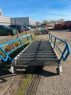 Stalen Steektrap met Leuning, Doe-het-zelf en Verbouw, Ladders en Trappen, Ophalen of Verzenden, Gebruikt, Trap, 2 tot 4 meter