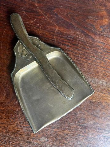 Vintage messing stoffer en blik – Art Deco stijl beschikbaar voor biedingen