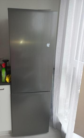 NIEUWE KOELKAST!!! beschikbaar voor biedingen
