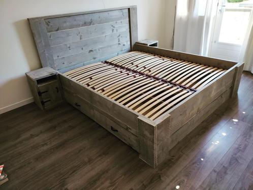 Bedden, bureaus en kasten van steigerhout, Huis en Inrichting, Slaapkamer | Bedden, Nieuw, Tweepersoons, Overige maten, 200 cm