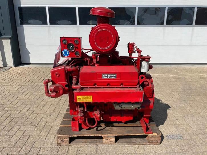 Cummins V-504 - V8 diesel 202 PK Marine Diesel Engine, Watersport en Boten, Motorboten en Motorjachten, Zo goed als nieuw, Tot 6 meter