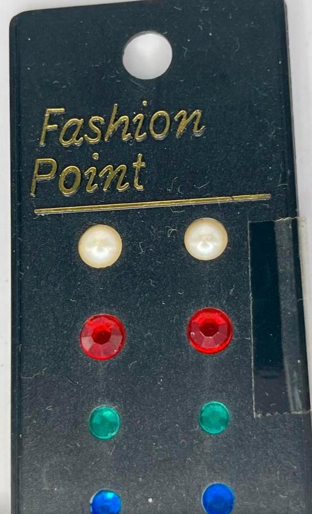 SPECIALE FASHION POINT EARRINGS VIER VERSCHILLENDE OORBELLEN, Sieraden, Tassen en Uiterlijk, Oorbellen, Nieuw, Knopjes of Stekers