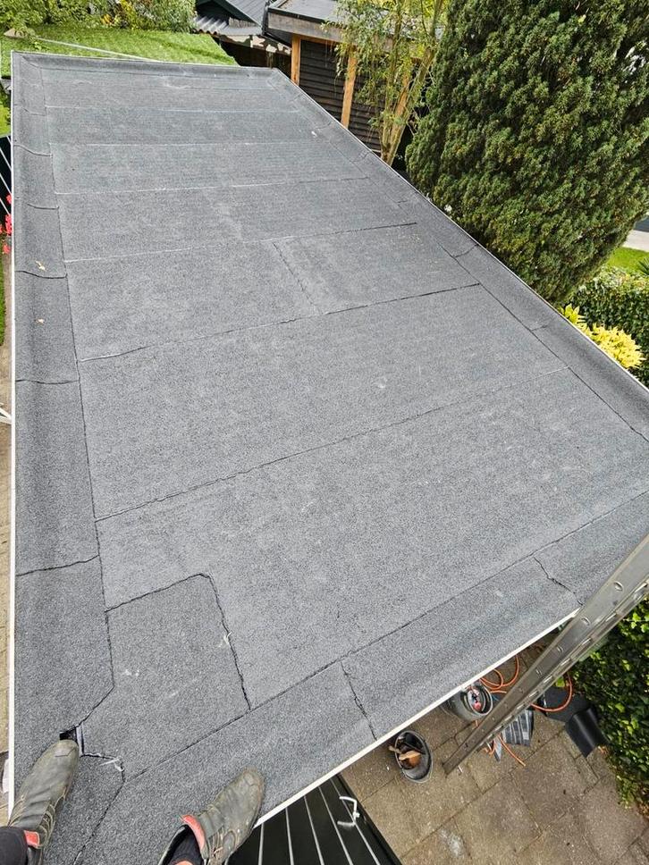 Dakvakman. Betrouwbare specialist in daken en timmerwerken, Diensten en Vakmensen, Dakdekkers en Rietdekkers