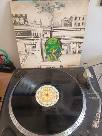 LP Progress - Busy making progress beschikbaar voor biedingen