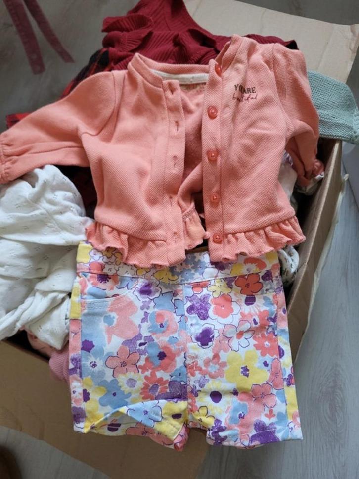 Verhuisdoos meisjeskleding 0/2 jaar!, Kinderen en Baby's, Kinderkleding | Kinder-kledingpakketten, Zo goed als nieuw, Overige maten