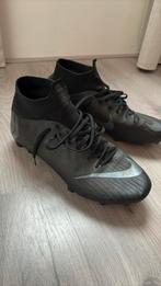 Nike flyknit voetbalschoen als nieuw, Schoenen, Zo goed als nieuw, Maat M, Ophalen of Verzenden