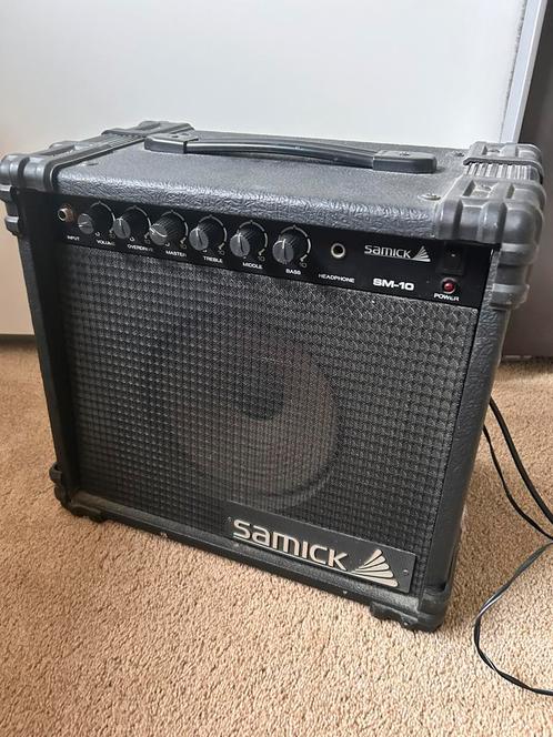 Samick gitaarversterker SM-10 zwart, Muziek en Instrumenten, Versterkers | Bas en Gitaar, Gebruikt, Gitaar, Minder dan 50 watt