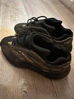 Yeezy 700 Sneakers, Kleding | Heren, Schoenen, Zwart, Ophalen of Verzenden, Adidas, Sneakers of Gympen