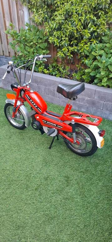 Batavus City oldtimer snorfiets brommer Laura Anker beschikbaar voor biedingen