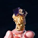 fluoriet uit berbes #14, Verzamelen, Mineralen en Fossielen, Ophalen of Verzenden, Mineraal