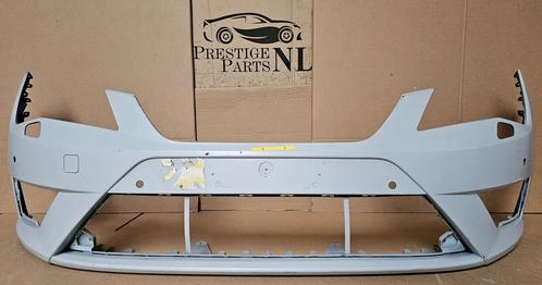 Voorbumper Seat Leon 3 5F FR 5F0807221M 4xPDC KLS 2012-2017, Auto-onderdelen, Carrosserie en Plaatwerk, Bumper, Voor, Gebruikt