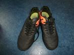 1 paar zwart/oranje NIKE voetbalschoenen maat 40, Kinderen en Baby's, Ophalen of Verzenden, Zo goed als nieuw, Nike, Jongen of Meisje