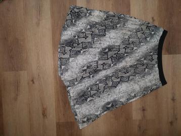 slangen snake print plisse rok maat 42 beschikbaar voor biedingen